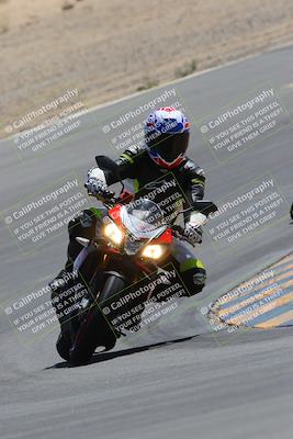 media/Apr-09-2023-SoCal Trackdays (Sun) [[333f347954]]/Turn 10 (115pm)/